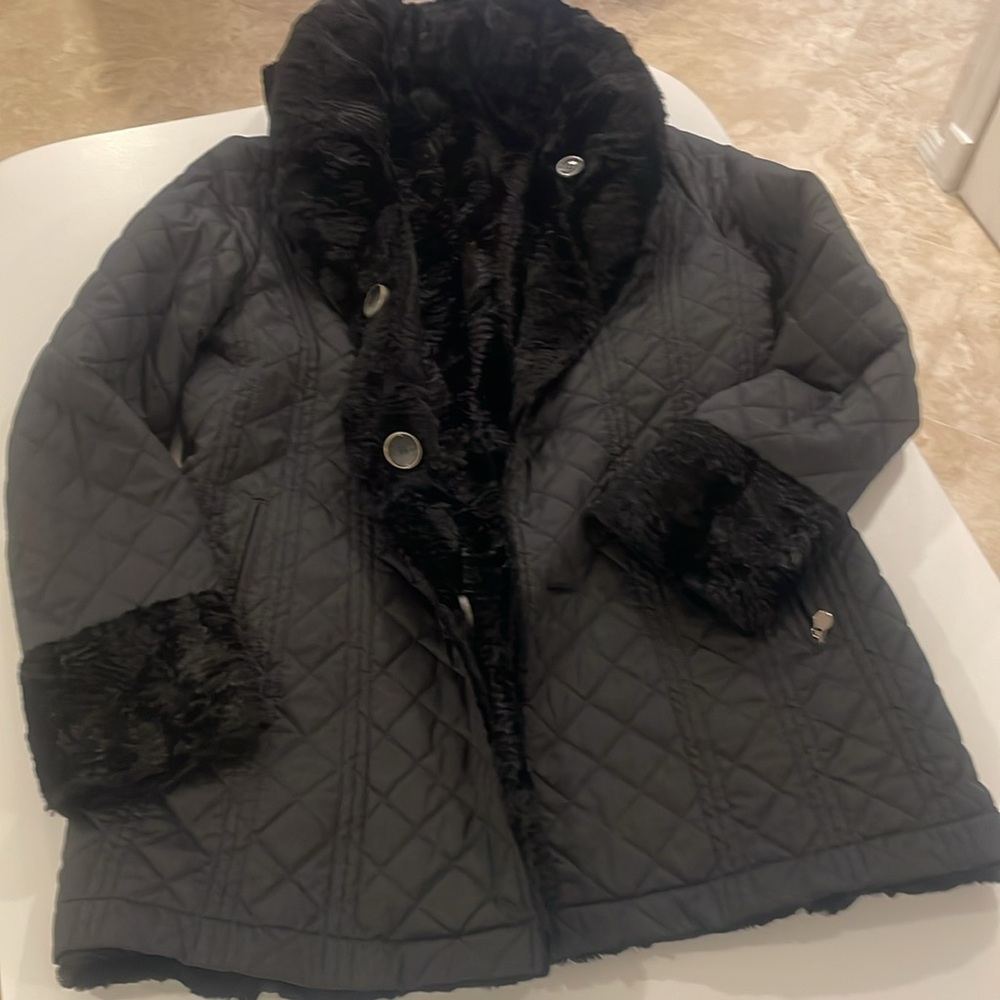 Laundry by Shelli Segal quilted + faux fur reversible jacket approx size 10